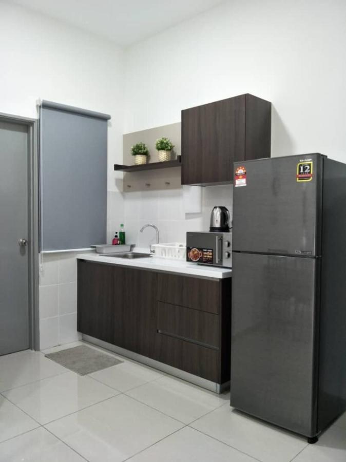 Mesahill Nilai 2 Room Condo - Fast Wifi, Amazing Pool & Tv Exterior photo
