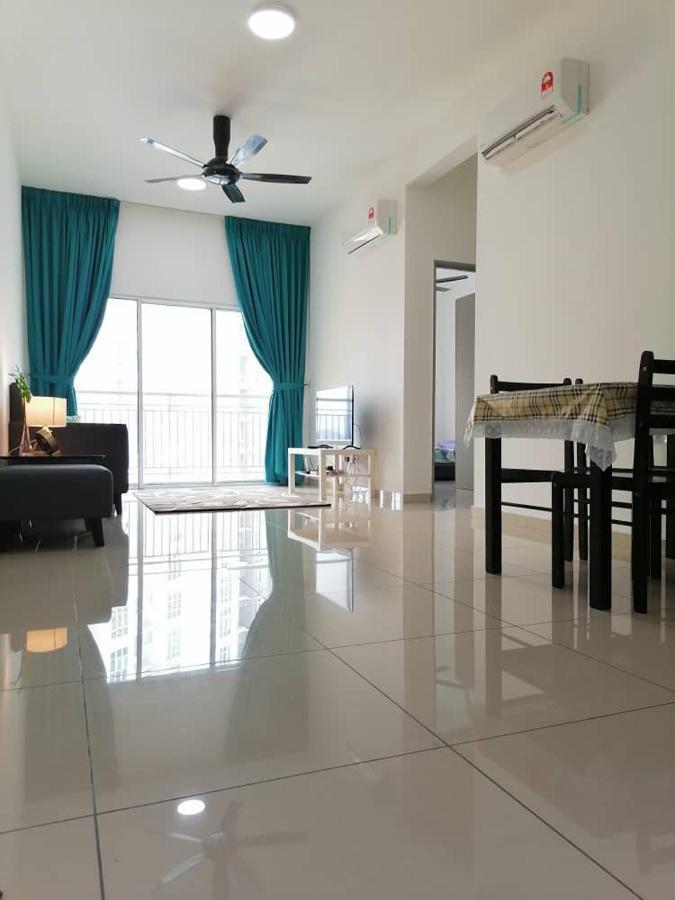 Mesahill Nilai 2 Room Condo - Fast Wifi, Amazing Pool & Tv Exterior photo
